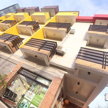 Heart Hotel And Services Dumaguete City Екстер'єр фото