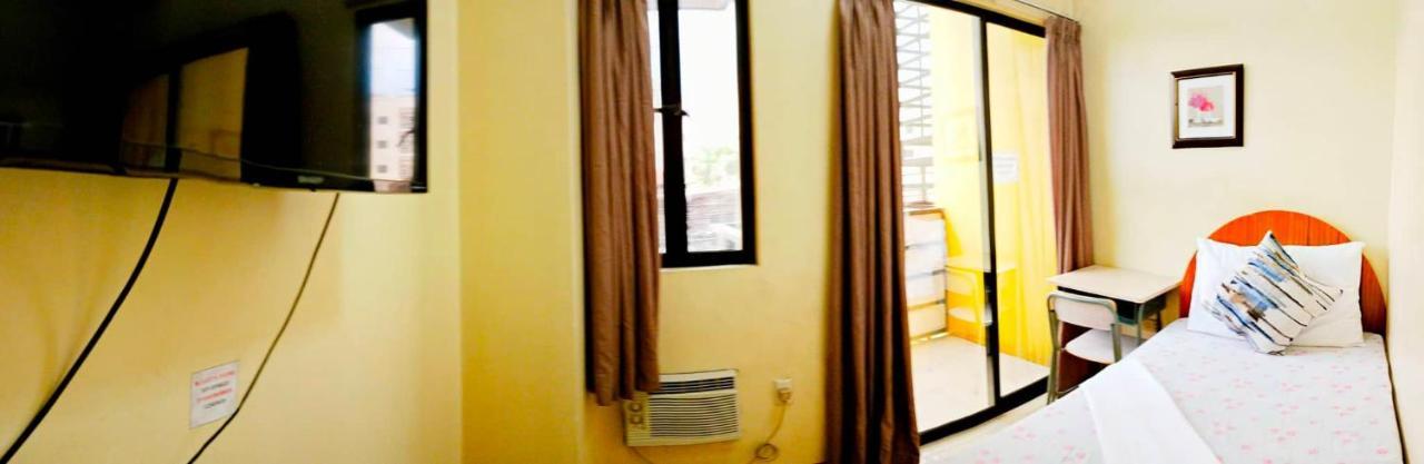Heart Hotel And Services Dumaguete City Екстер'єр фото