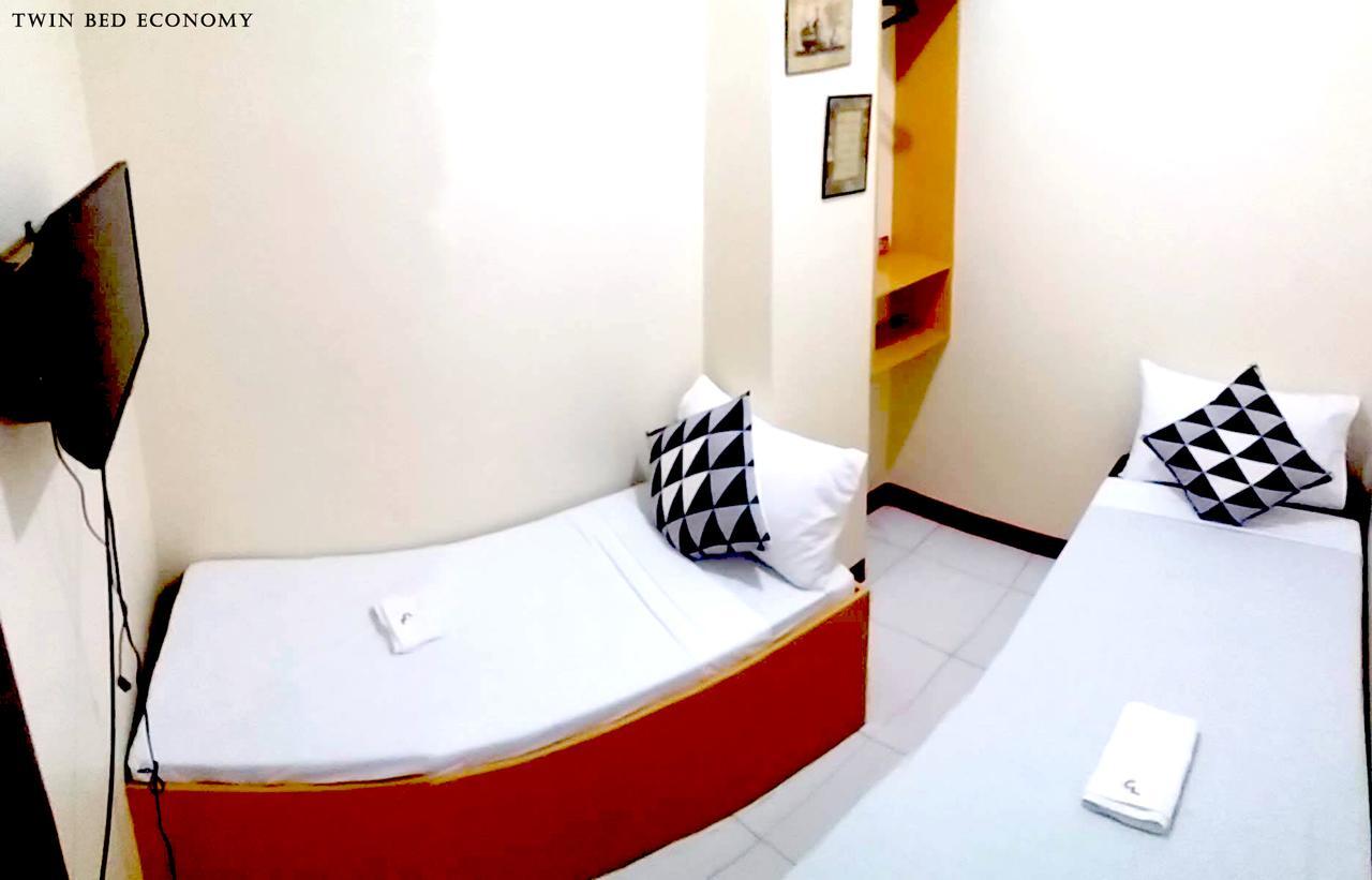 Heart Hotel And Services Dumaguete City Екстер'єр фото