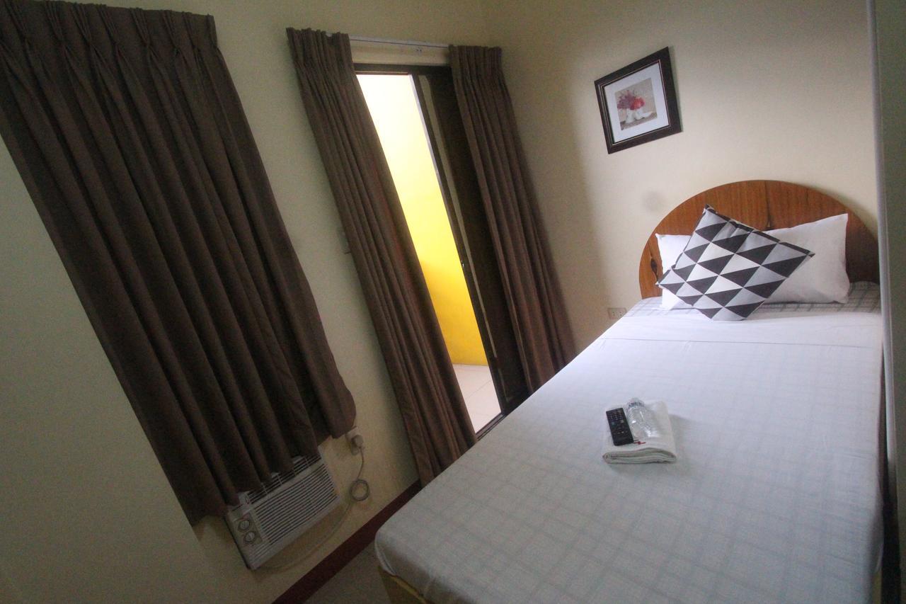 Heart Hotel And Services Dumaguete City Екстер'єр фото